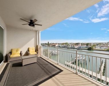 125 Island Way - Photo Thumbnail 2