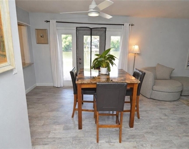 3873 Pompano Drive Se - Photo Thumbnail 12