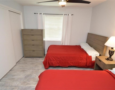 3873 Pompano Drive Se - Photo Thumbnail 33