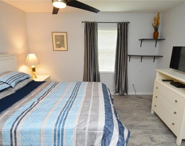 3873 Pompano Drive Se - Photo Thumbnail 20