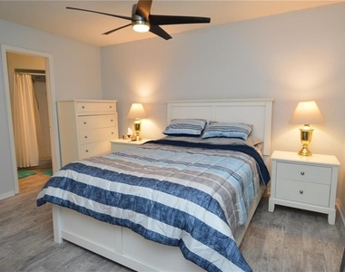 3873 Pompano Drive Se - Photo Thumbnail 22