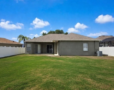 10805 Australian Pine Drive - Photo Thumbnail 12