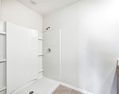 2725 Dumont Lane - Photo Thumbnail 23