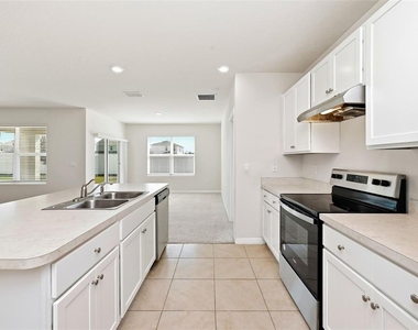 2725 Dumont Lane - Photo Thumbnail 15