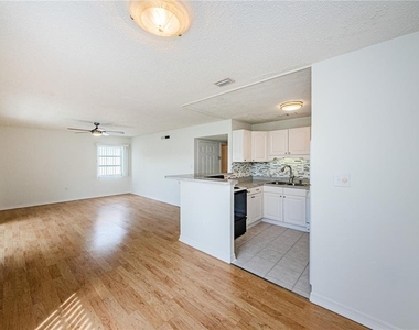 383 S Mcmullen Booth Road - Photo Thumbnail 13