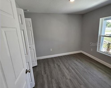 100 E Street - Photo Thumbnail 6