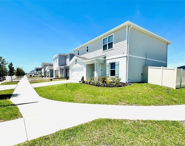 1053 Ambleside Dr - Photo Thumbnail 1