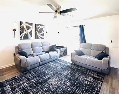 1053 Ambleside Dr - Photo Thumbnail 8
