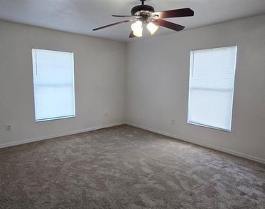 6875 Se 52nd Street - Photo Thumbnail 9