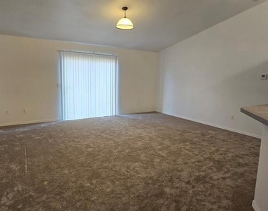 6875 Se 52nd Street - Photo Thumbnail 7