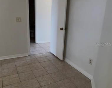 945 Bryan Court - Photo Thumbnail 11