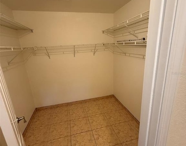 505 Via Del Oro Drive - Photo Thumbnail 20