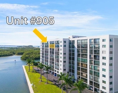 9397 Midnight Pass Road - Photo Thumbnail 19