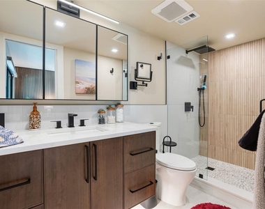 9397 Midnight Pass Road - Photo Thumbnail 15