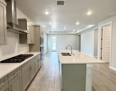 13972 Summer Valley Avenue - Photo Thumbnail 9