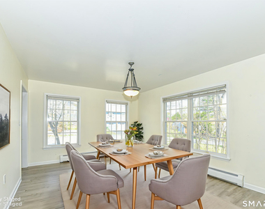 5 Moody Avenue - Photo Thumbnail 7