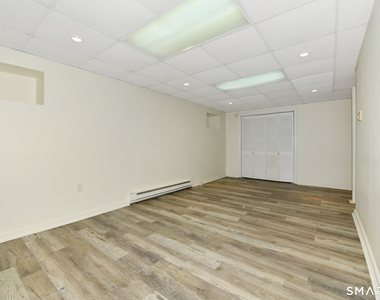 5 Moody Avenue - Photo Thumbnail 32