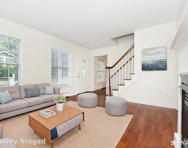 5 Moody Avenue - Photo Thumbnail 33