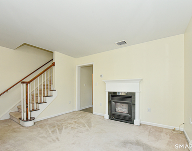 5 Moody Avenue - Photo Thumbnail 8