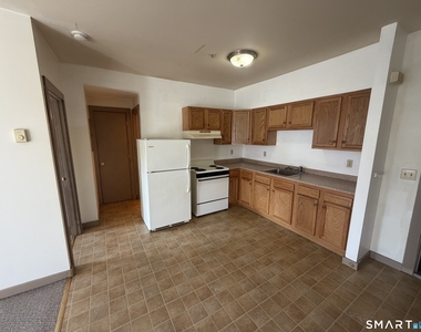 277 N. Main Street - Photo Thumbnail 4