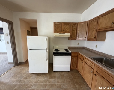 277 N. Main Street - Photo Thumbnail 5