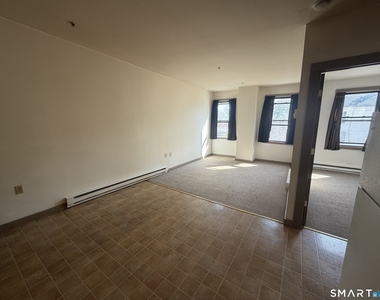277 N. Main Street - Photo Thumbnail 3