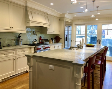 12 Danbury Avenue - Photo Thumbnail 10