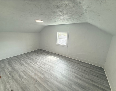 754 N Sharpsville - Photo Thumbnail 8