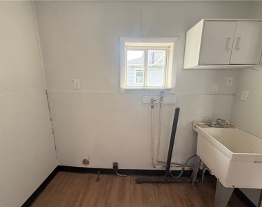 754 N Sharpsville - Photo Thumbnail 3