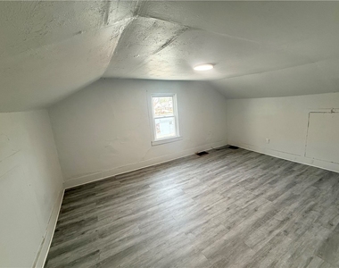 754 N Sharpsville - Photo Thumbnail 9