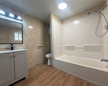 754 N Sharpsville - Photo Thumbnail 4