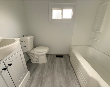 2487 Walnut St - Photo Thumbnail 3