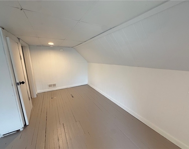 2487 Walnut St - Photo Thumbnail 6