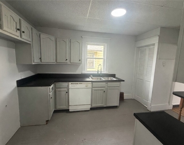 720 Baldwin Ave - Photo Thumbnail 3