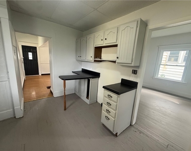720 Baldwin Ave - Photo Thumbnail 4
