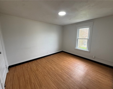 720 Baldwin Ave - Photo Thumbnail 7