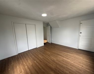 720 Baldwin Ave - Photo Thumbnail 6