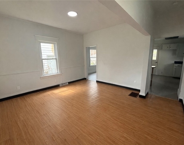 720 Baldwin Ave - Photo Thumbnail 1