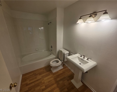 3455 Erva Street - Photo Thumbnail 6