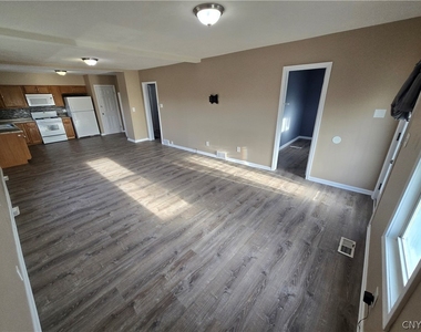 2802 Lemoyne Avenue - Photo Thumbnail 1