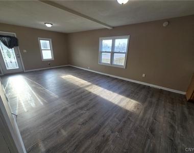 2802 Lemoyne Avenue - Photo Thumbnail 4