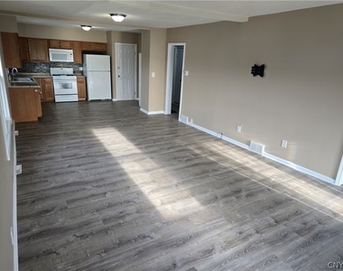 2802 Lemoyne Avenue - Photo Thumbnail 2