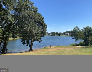 8067 Revere Drive - Photo Thumbnail 5