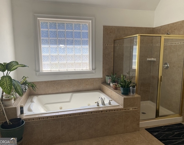 8067 Revere Drive - Photo Thumbnail 13