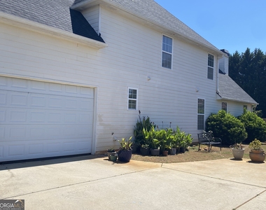 8067 Revere Drive - Photo Thumbnail 2