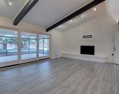 3763 Vinecrest Drive - Photo Thumbnail 7