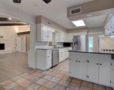 3763 Vinecrest Drive - Photo Thumbnail 13