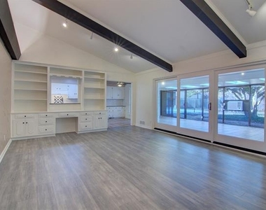 3763 Vinecrest Drive - Photo Thumbnail 8