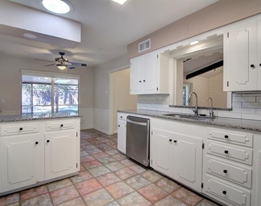 3763 Vinecrest Drive - Photo Thumbnail 14