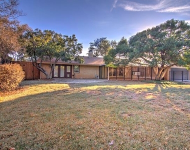 3763 Vinecrest Drive - Photo Thumbnail 34